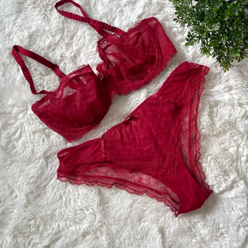 Chantelle Romance Haute Couture 3645 Red Lace Bra & Panty Set 34C S